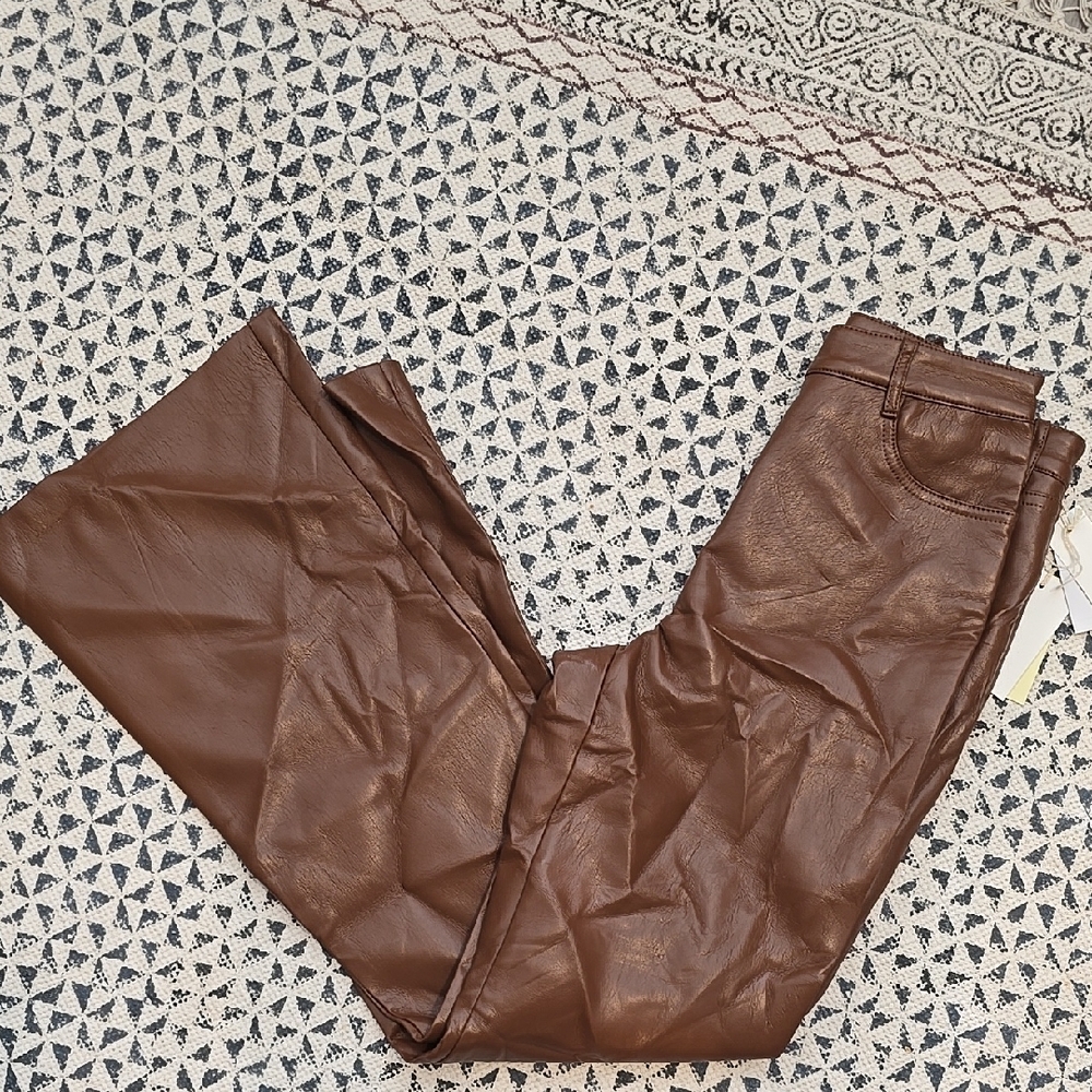 Aritizia Brown Faux Leather flared melina Pants sz 4
